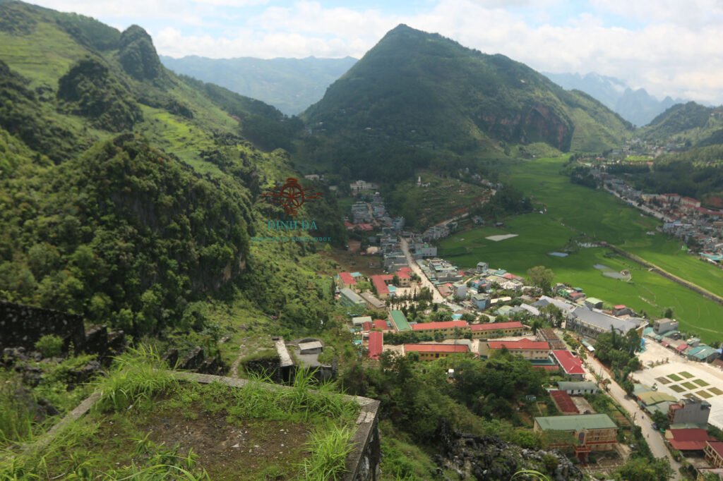 The view on top of Dong Van French Fortress